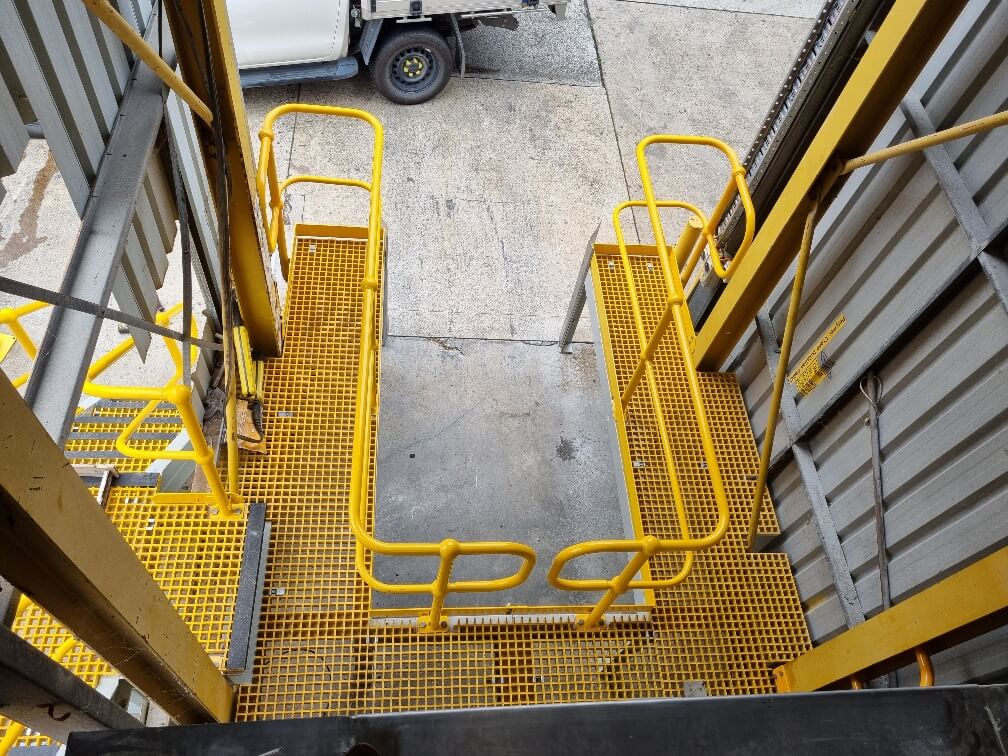 industrial-treads-st33838---yellow-with-black-nosing_-1